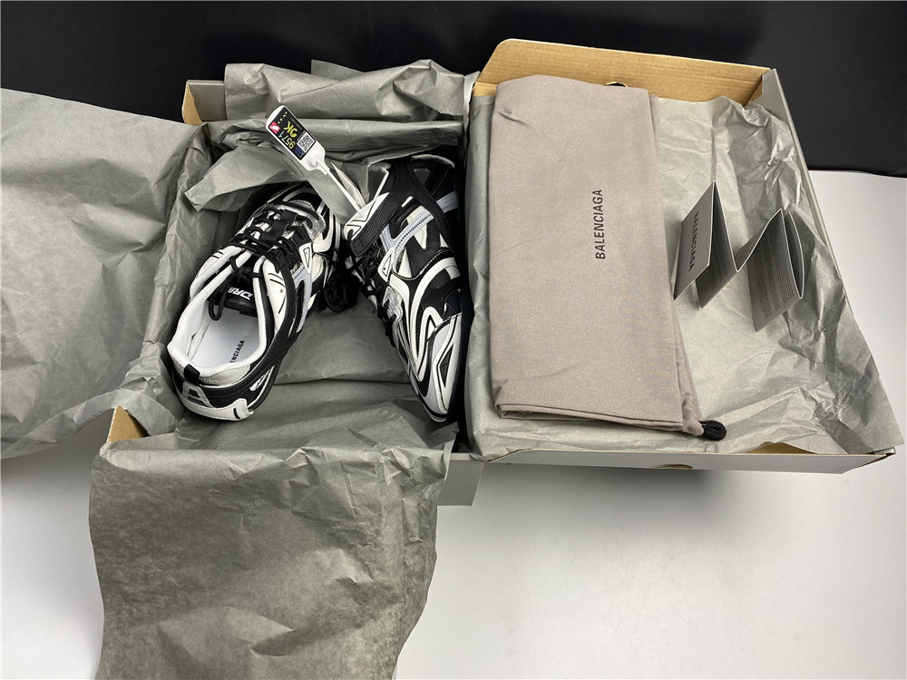 BALENCIAGA Women's Colorblock Drive Cutout Sneakers Shoes Grey Black