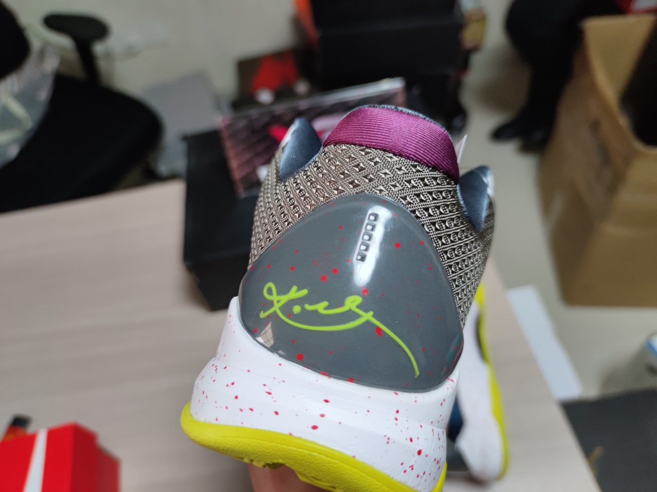 Kobe 6 Protro Grinch CD4991 100