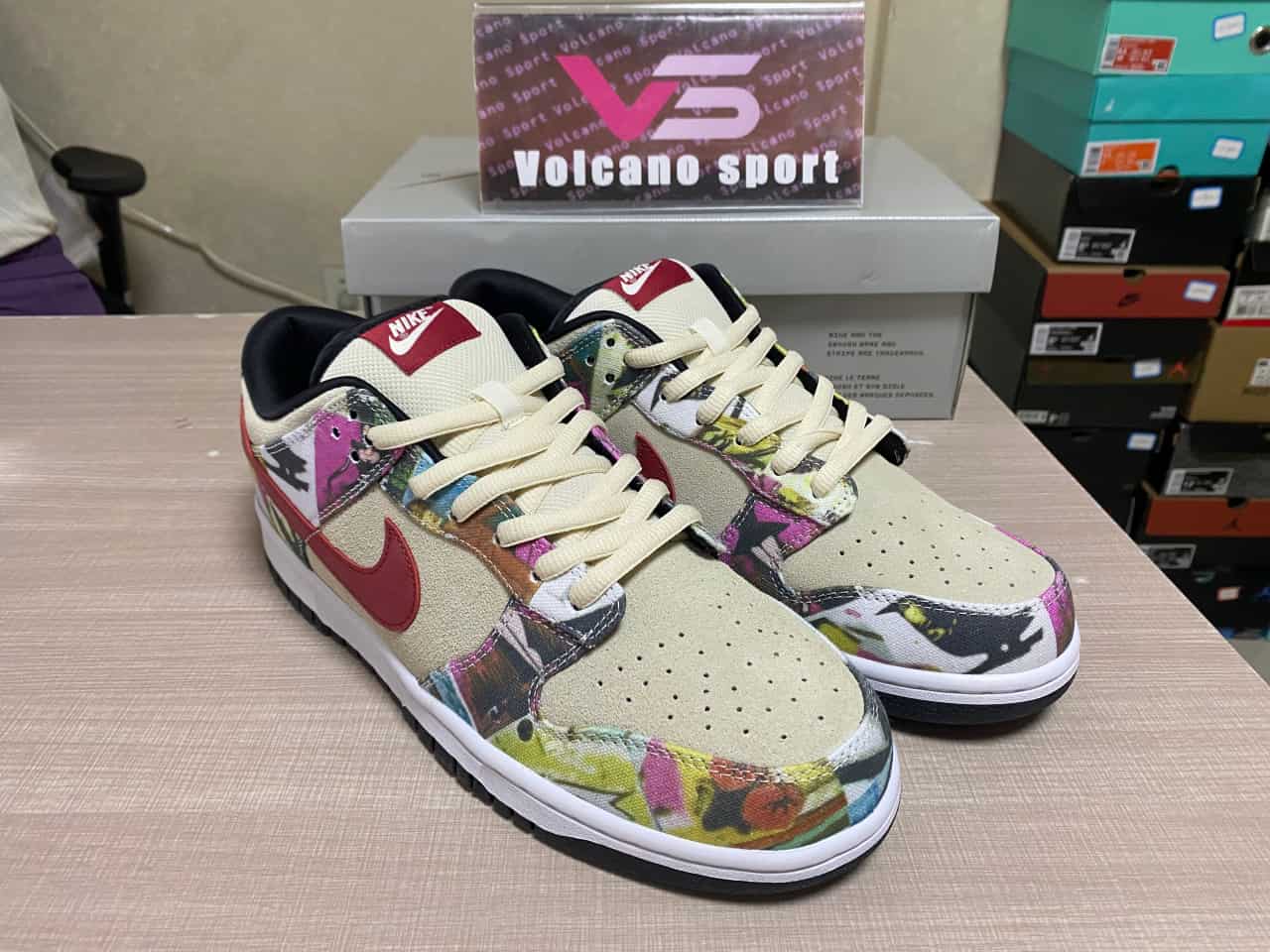 Nike SB Dunk Low Paris 308270-111