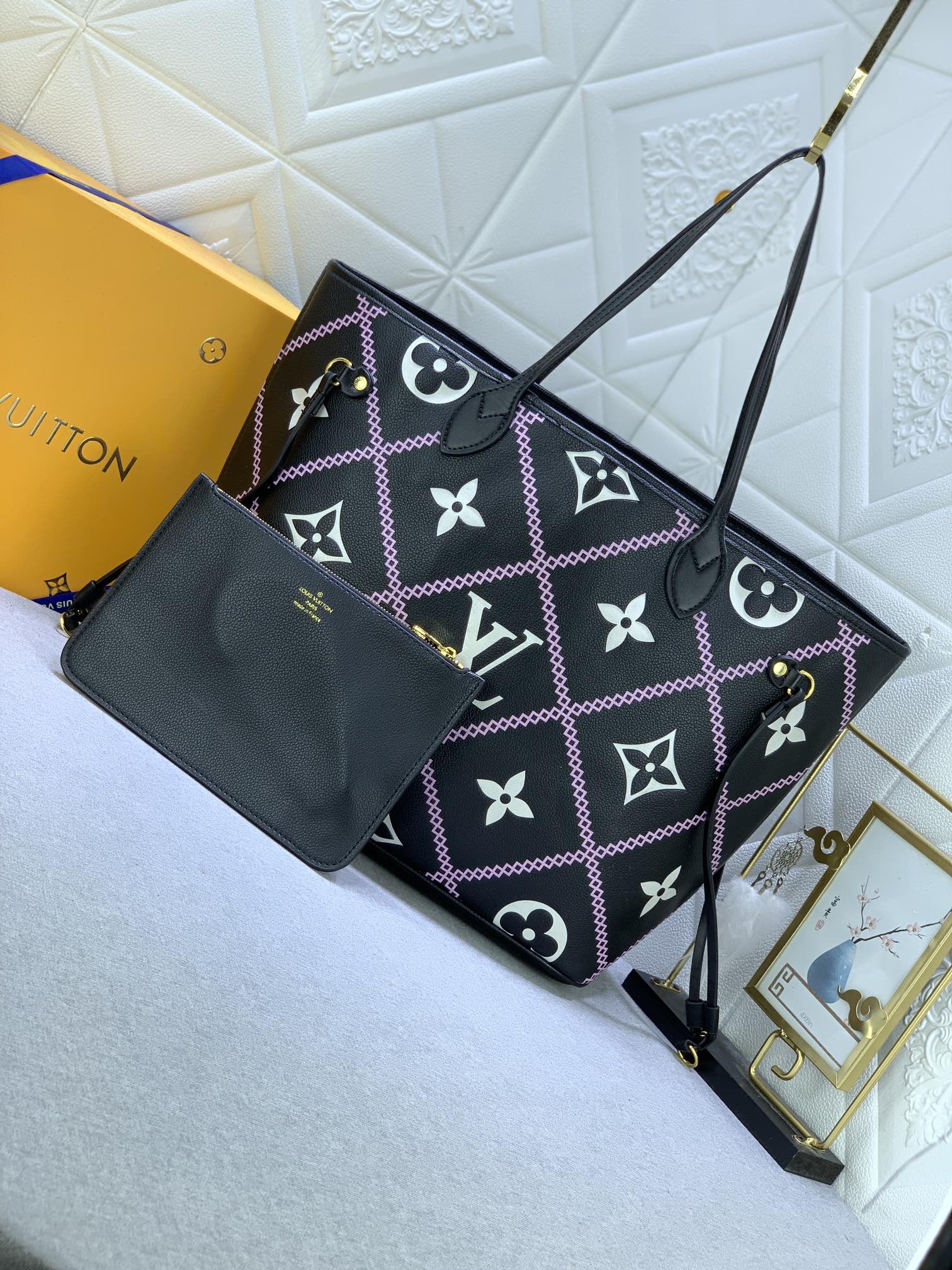 Louis Vuitton Neverfull M46040 31 x 28 x 14cm