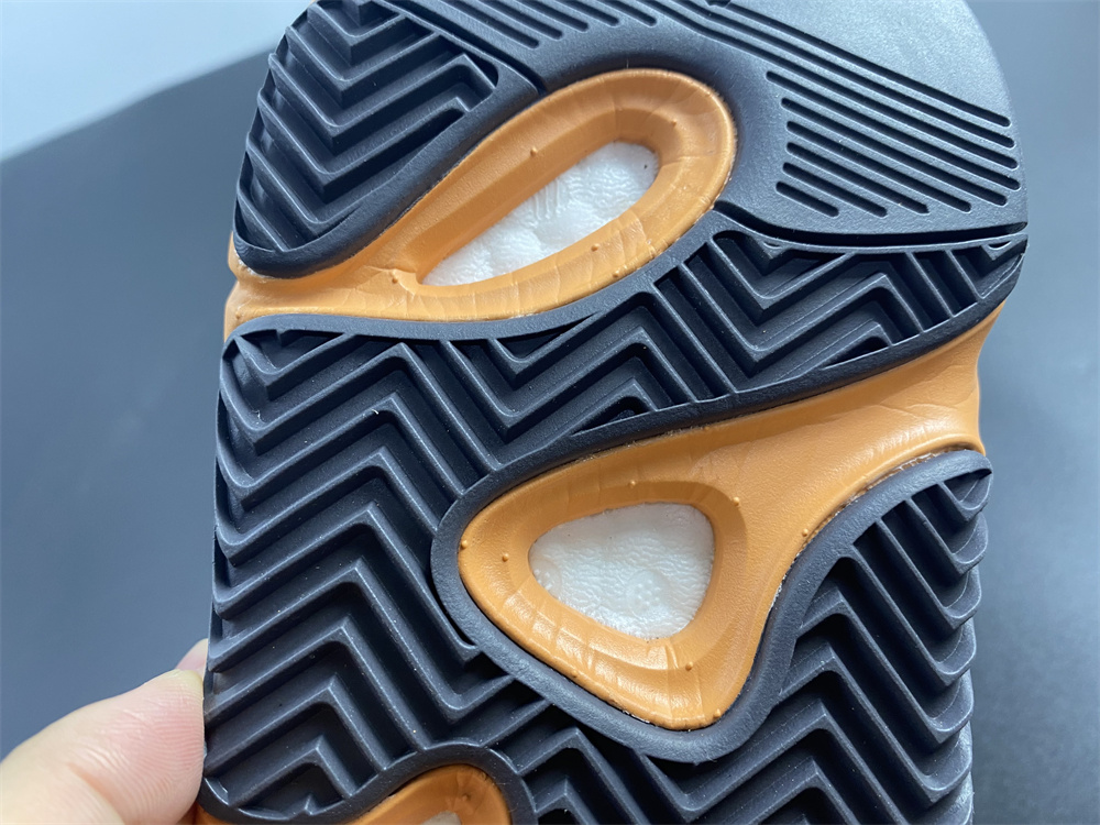 adidas Yeezy Boost 700Enflame Amber