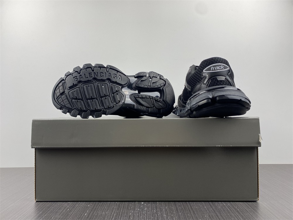 Balenciaga Runner Sneakers Black