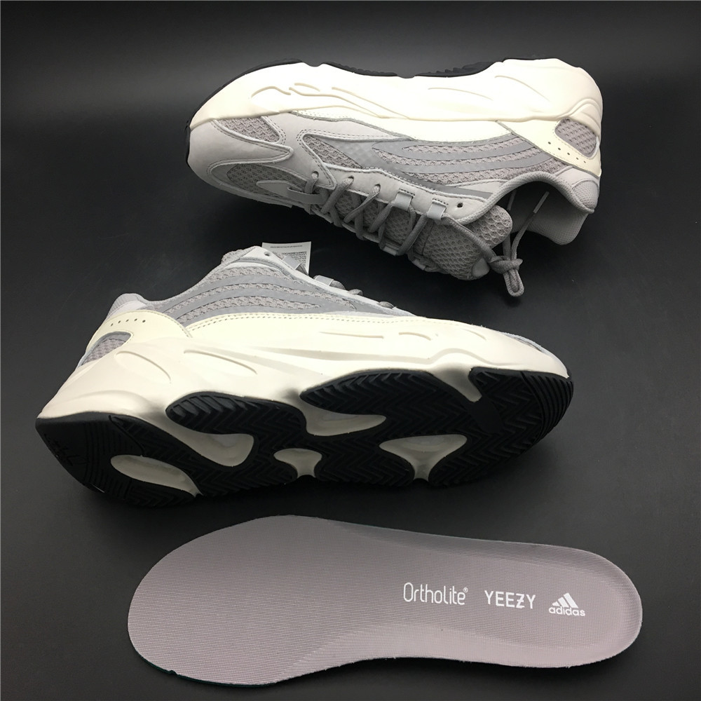 adidas Yeezy Boost 700 V2Static