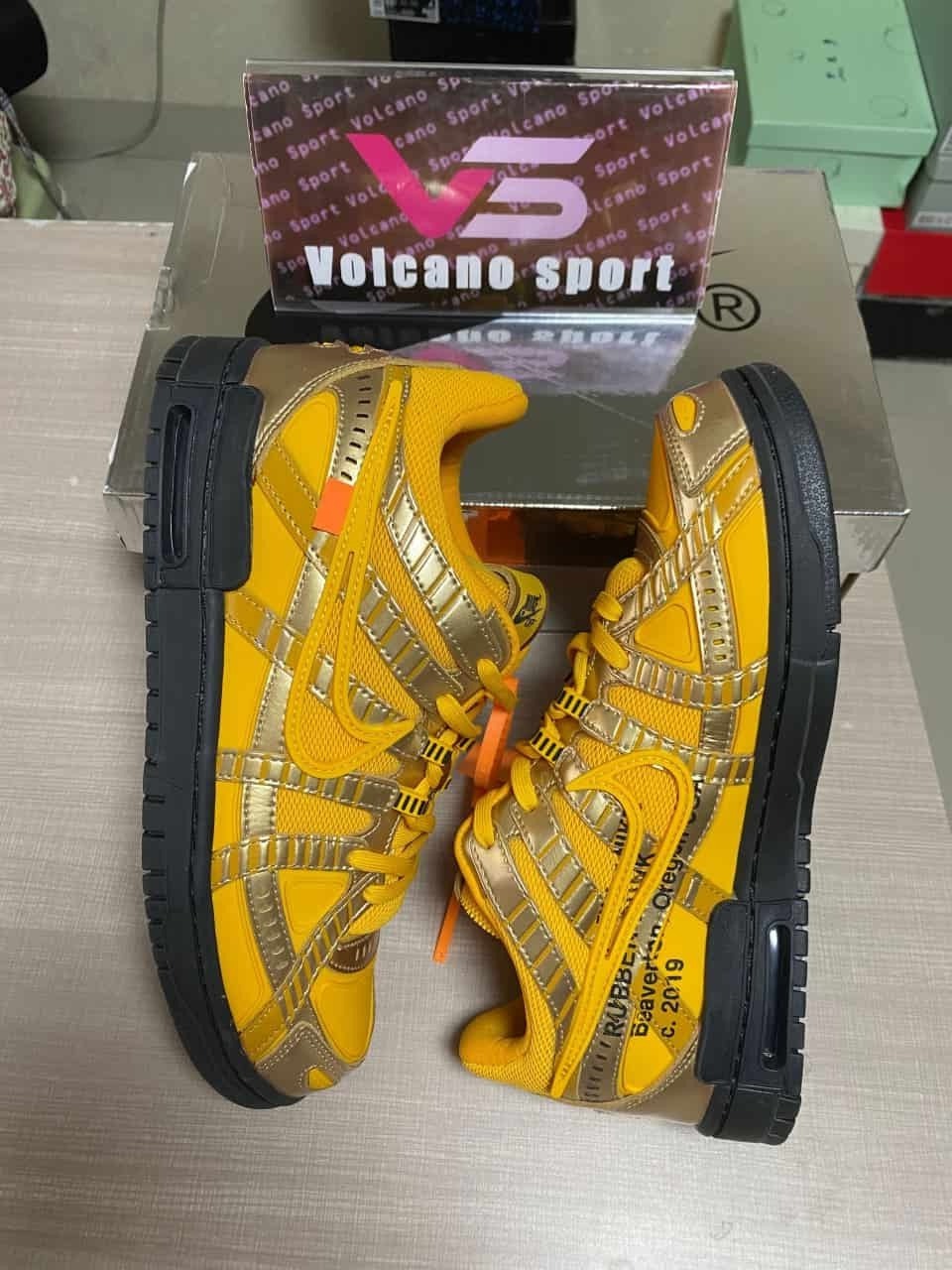 Air Rubber Dunk Off-White University Gold CU6015-700