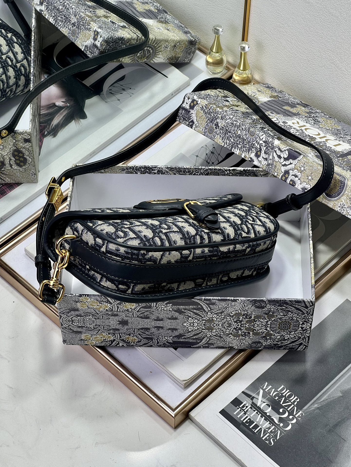 DI0R Bobby 9327 22x13x5cm