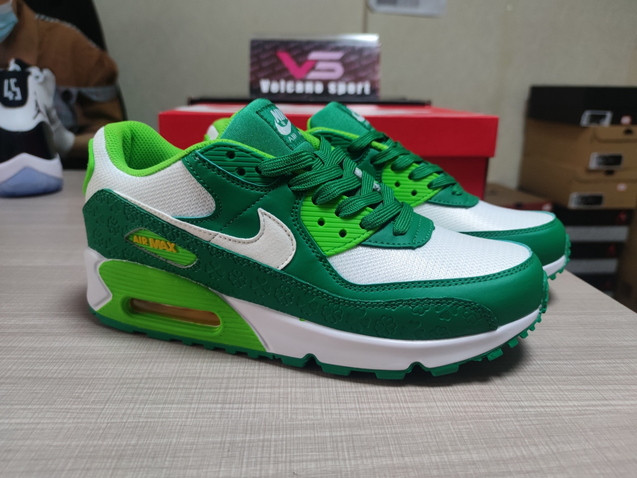 Air Max 90 St Patrick's Day DD8555 300
