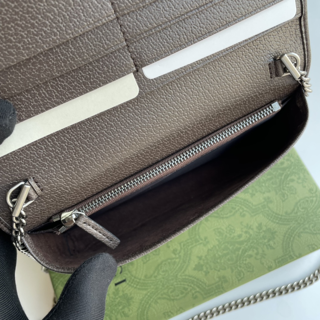 GUCCI 621892 19x10x4cm