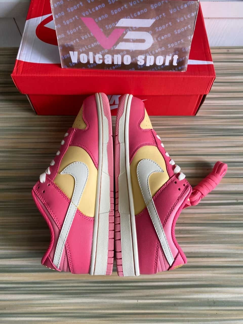 Nike Dunk Low Strawberry Peach Cream DH9765-200