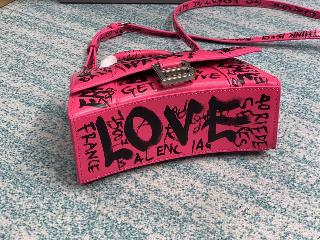 Balenciaga Hourglass XS 8896 23x10x24cm