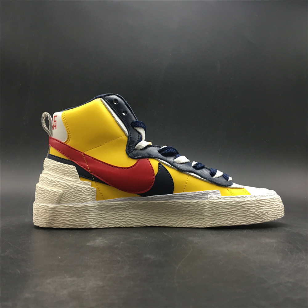 Nike Blazer Mid sacai White Grey BV0072-100