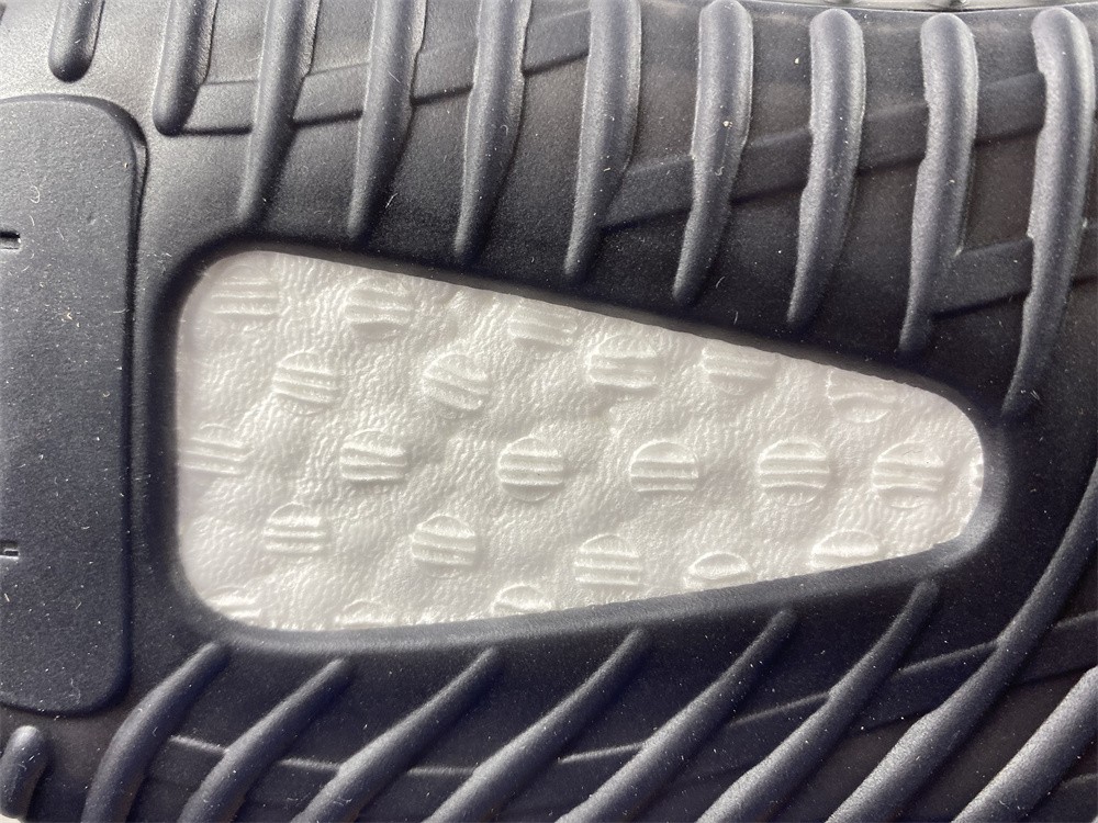 Yeezy Boost 350 V2 Core Black White