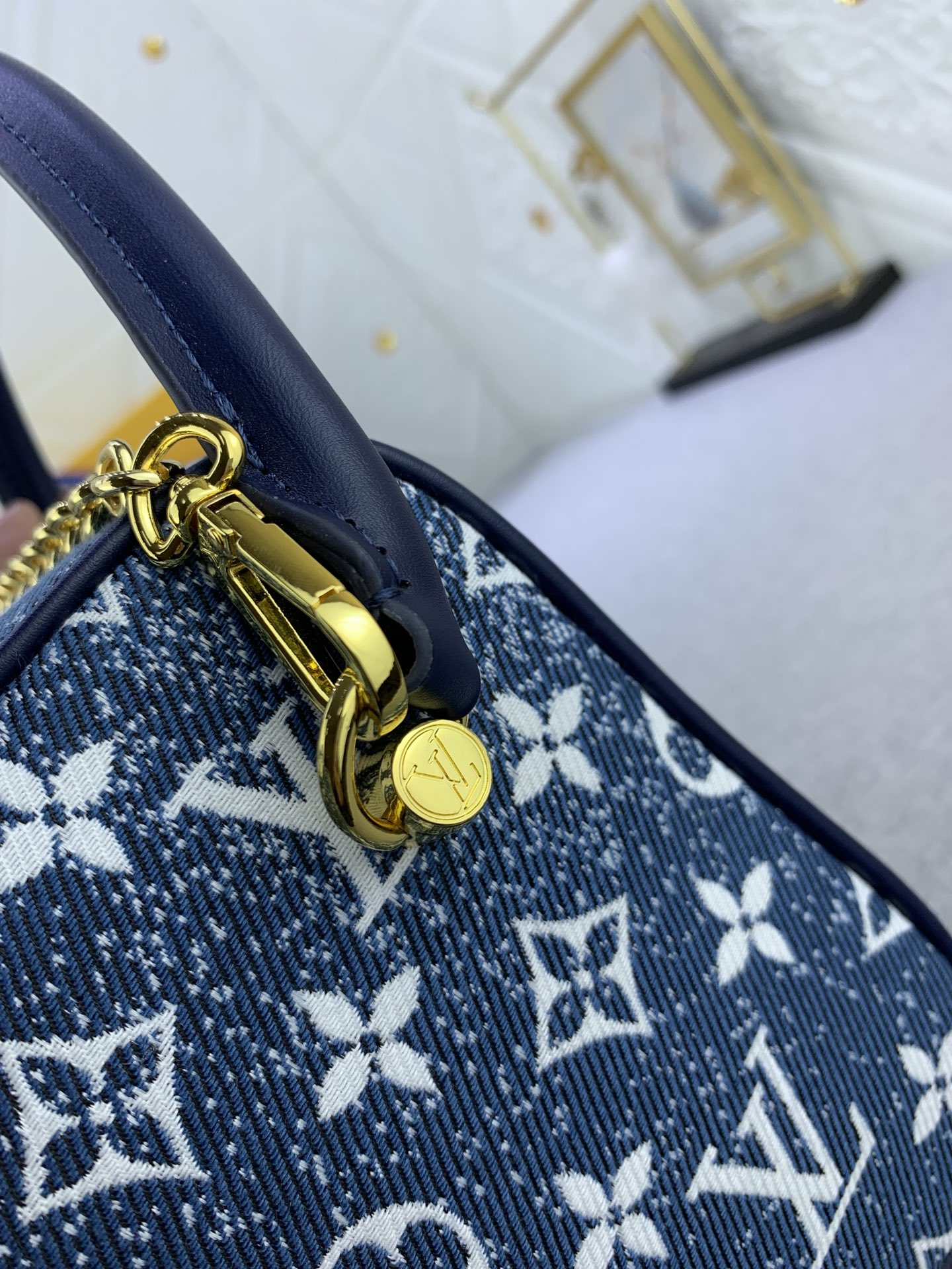 Louis Vuitton Square Bag M59611 16x16x16cm