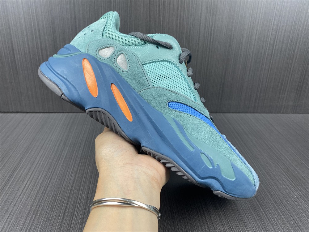 Adidas Yeezy700 Fadazu