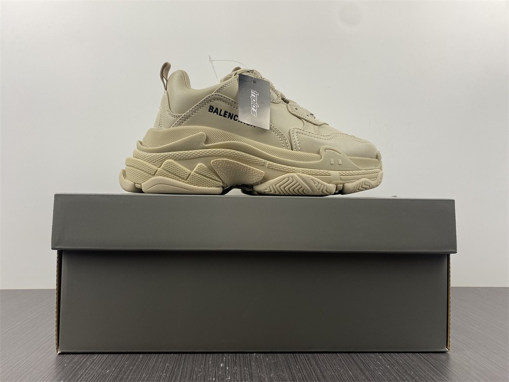 Balenciaga Allover Logo Triple S Creamy Chunky Sneakers/Shoes 524039W2FA19710