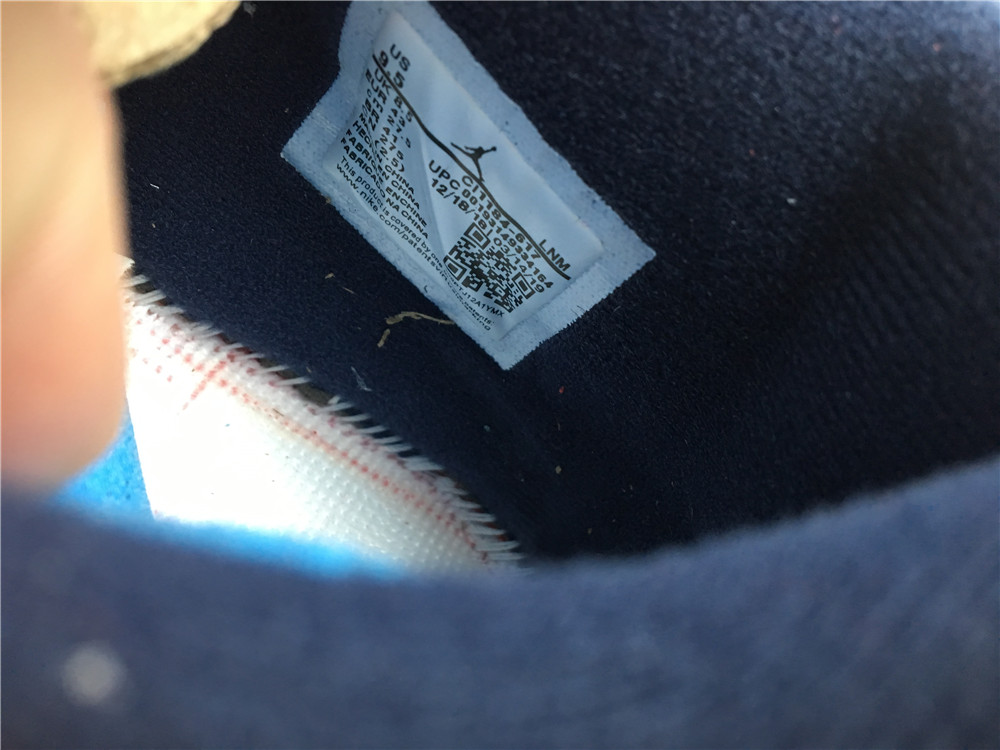 adidas Yeezy Boost 700Utility Black