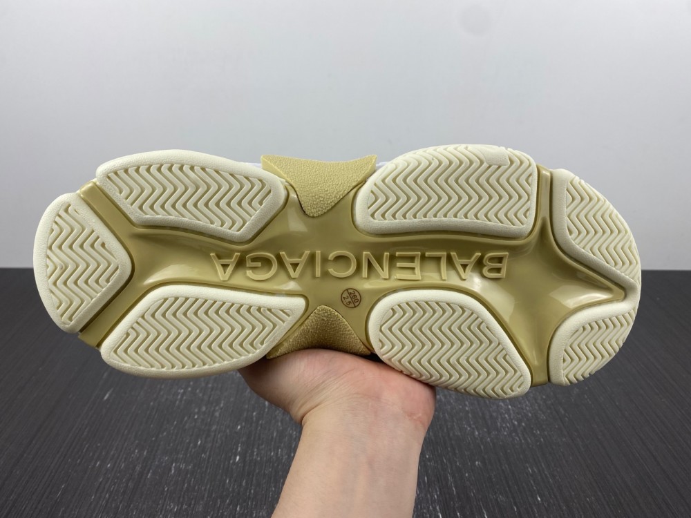 BALENCIAGA TRIPLE 755686 W3SM2 9097