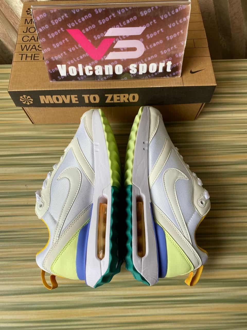 Air Max Dawn Peach Cream Light Thistle DX3717-100