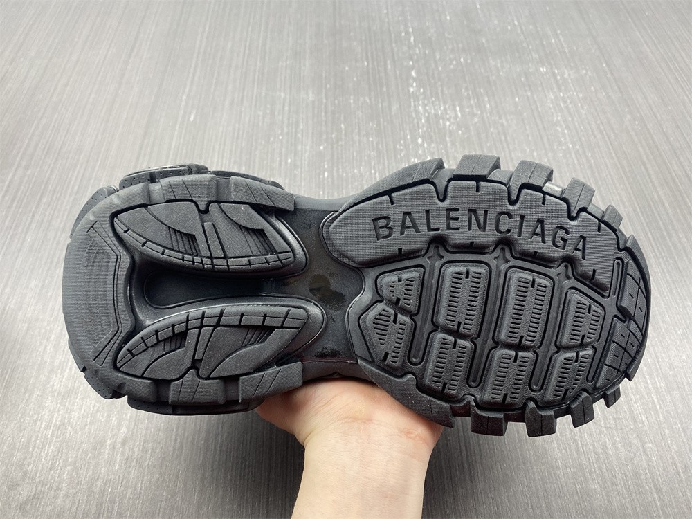 BALENCIAGA Track.3 Sneakers - Black