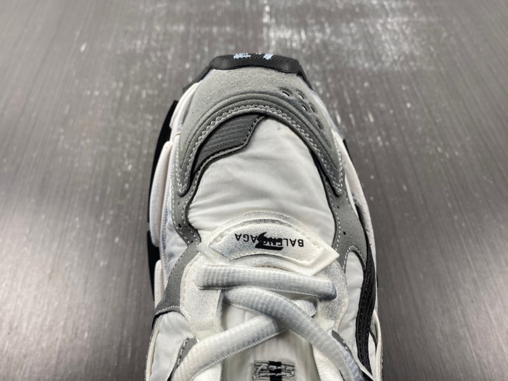 Balenciaga 772767-W3RNY-9012
