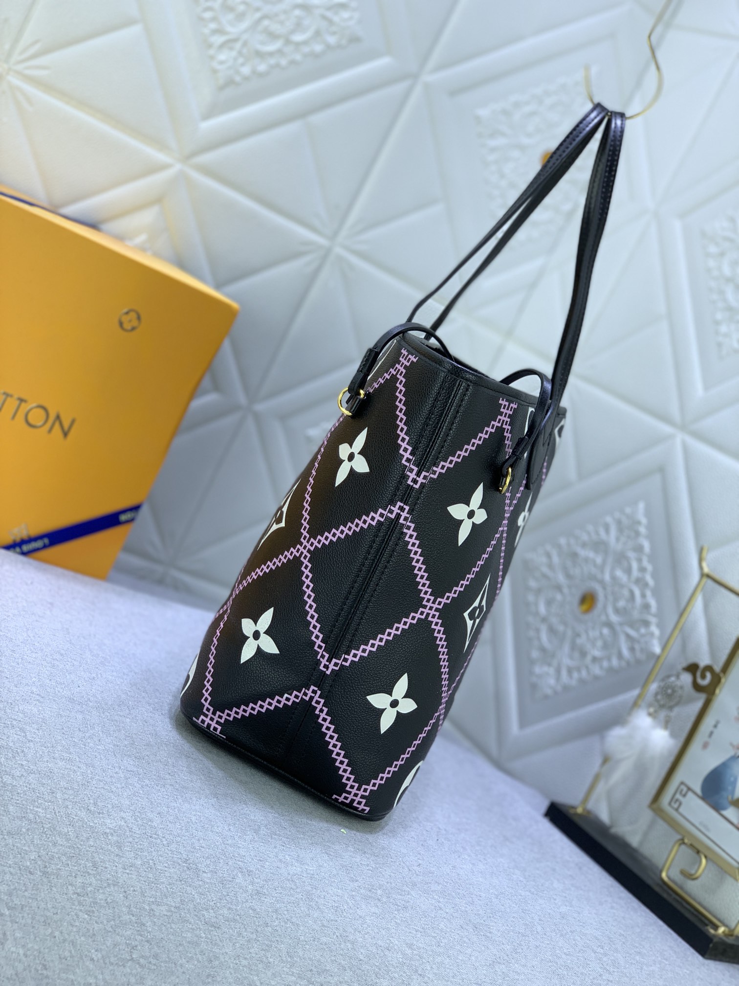 Louis Vuitton Neverfull M46040 31 x 28 x 14cm