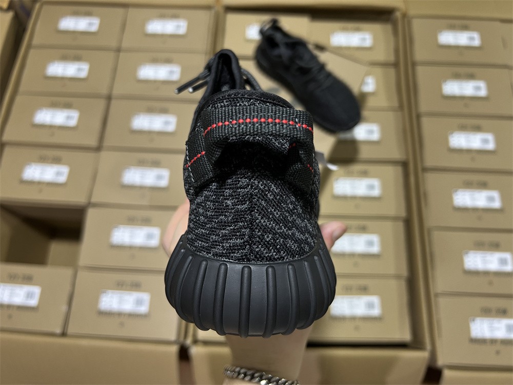 adidas Yeezy Boost 350Pirate Black (2023)