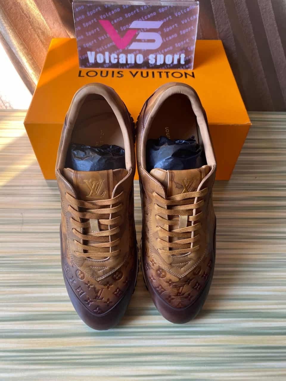 LV Brown leather sneakers MD1082