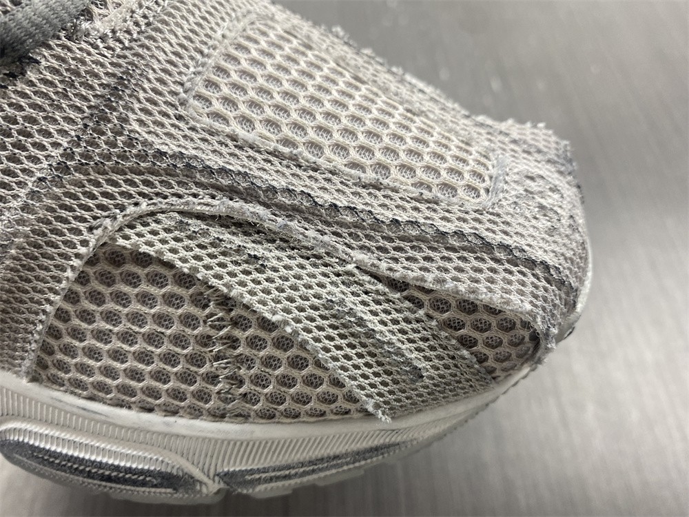 Balenciaga Men's Sneakers - Grey