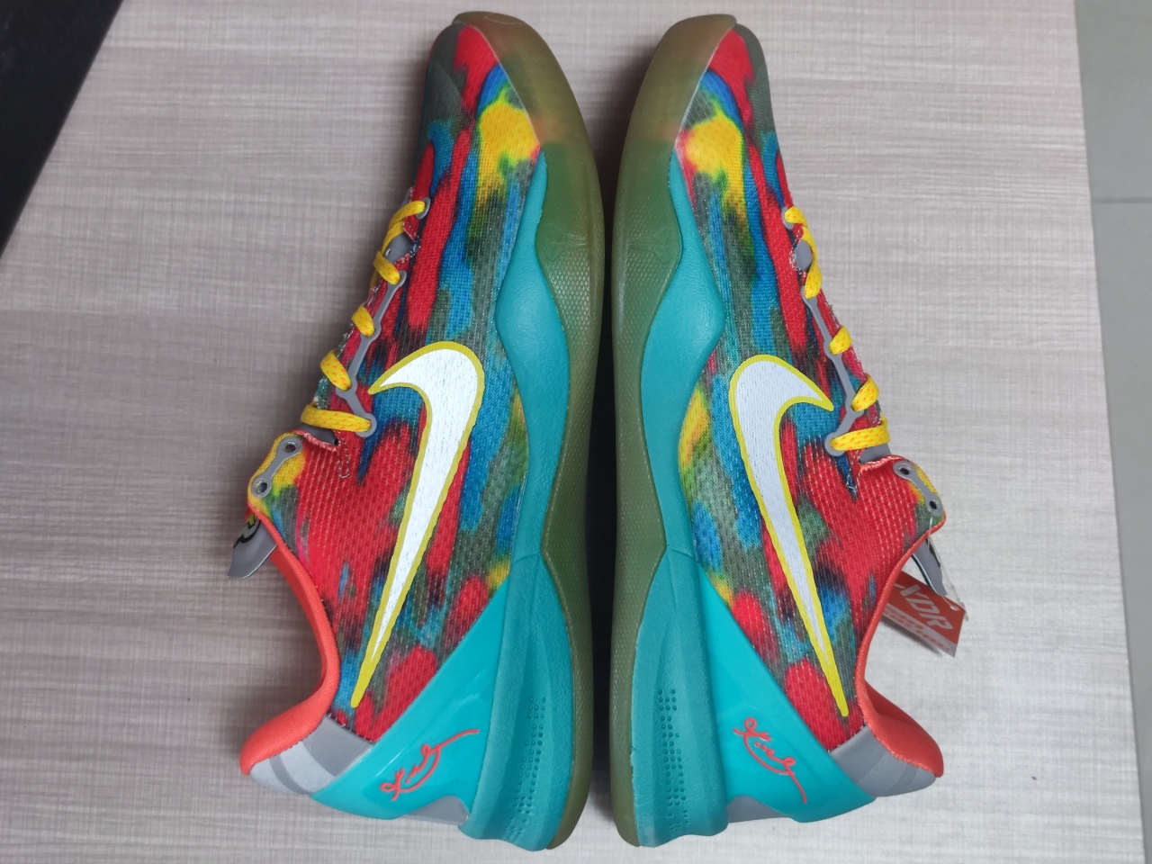 KOBE VIII Orange red 555286 002