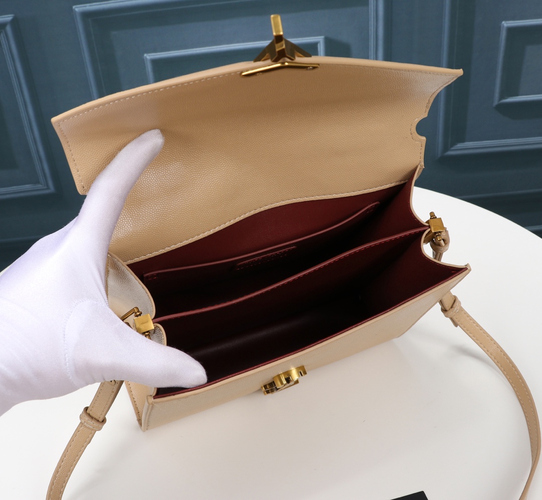 YSL CASSANDRA 78000 (3) 24.5x20x11.5cm