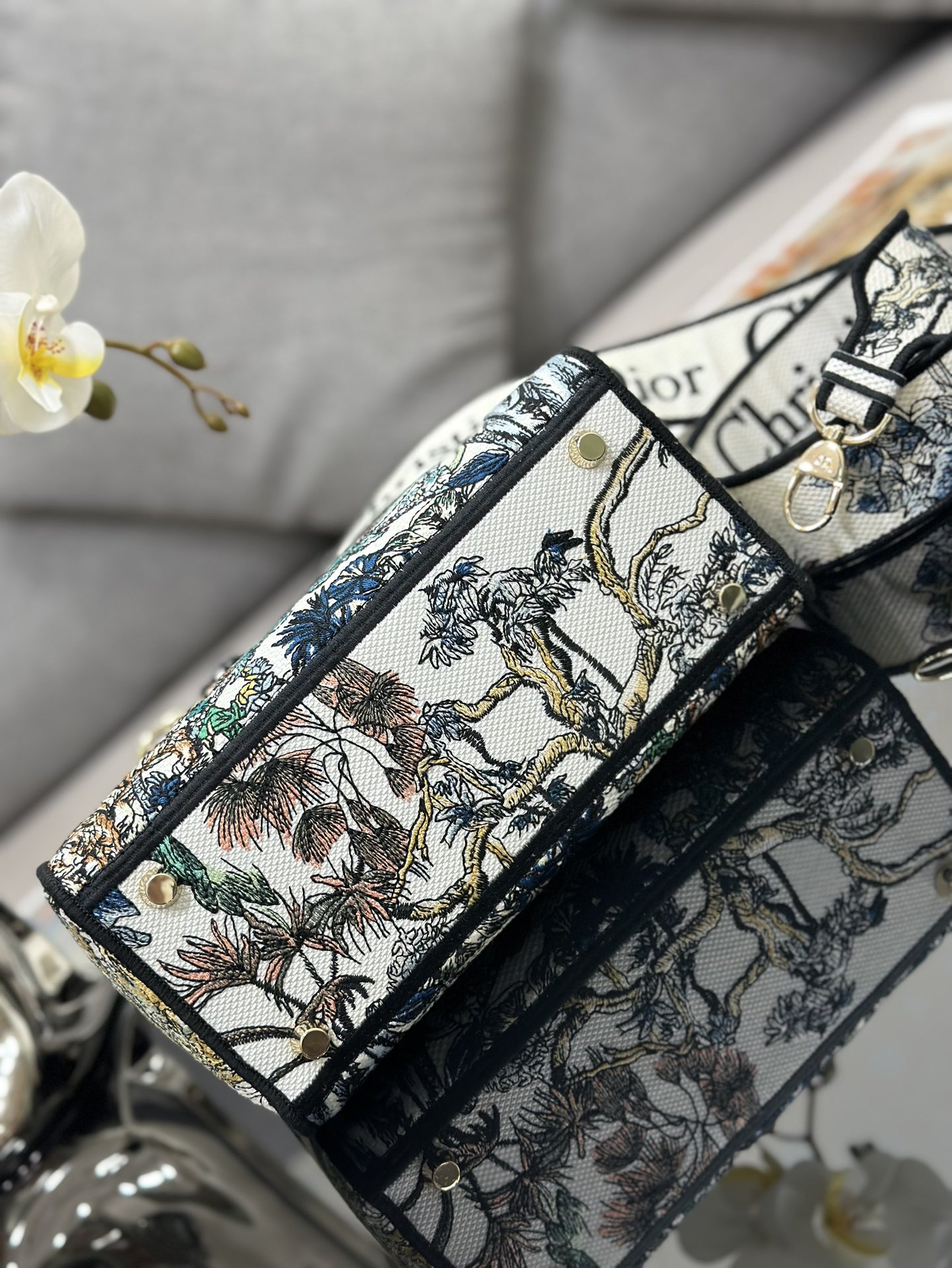 Dior Lady D-Lite M0565 (4) 24 x 20 x 11cm