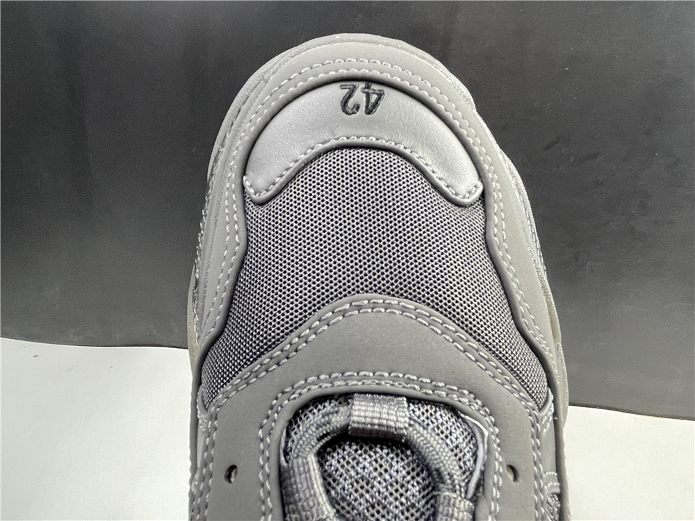 Balenciaga Triple S Clear Sole Dark Grey 541624-W2GA1-1801