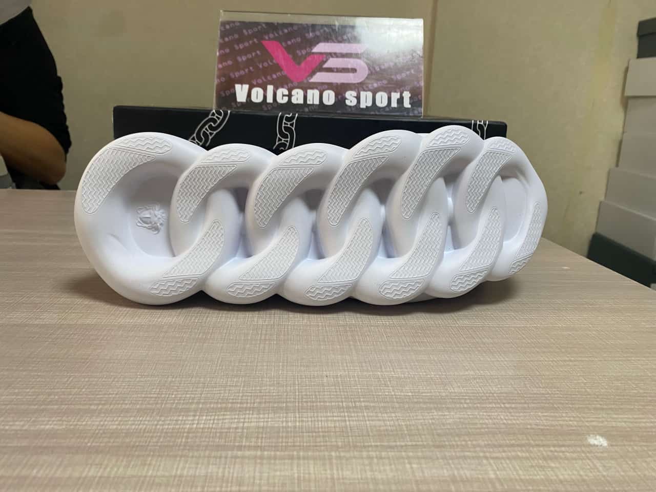 Versace Chain Reaction low trainers