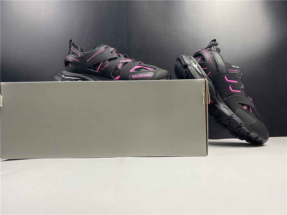 Balenciaga Track Low-Top Sneakers Black - Deep Pink 542436W3AC2