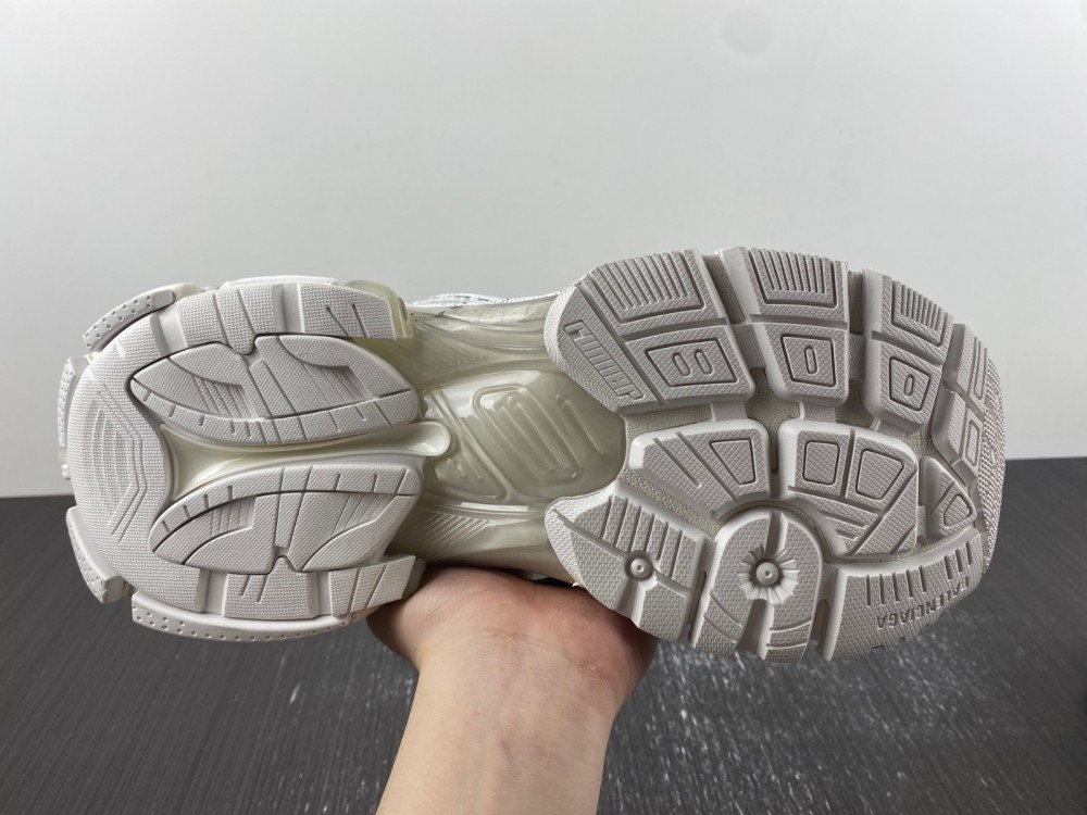 Balenciaga 772774W3RNY-2301