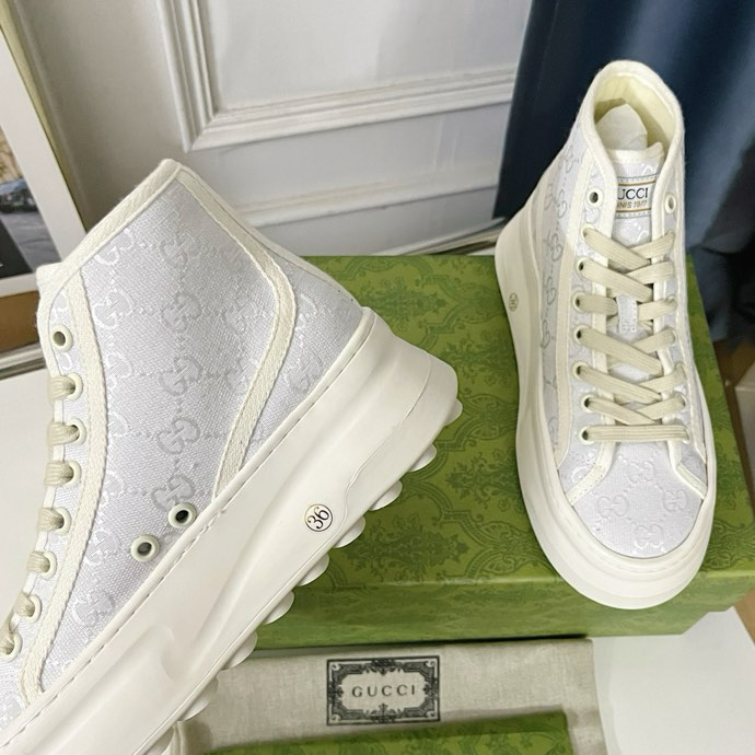 GUCCI Women's GG high top sneaker White