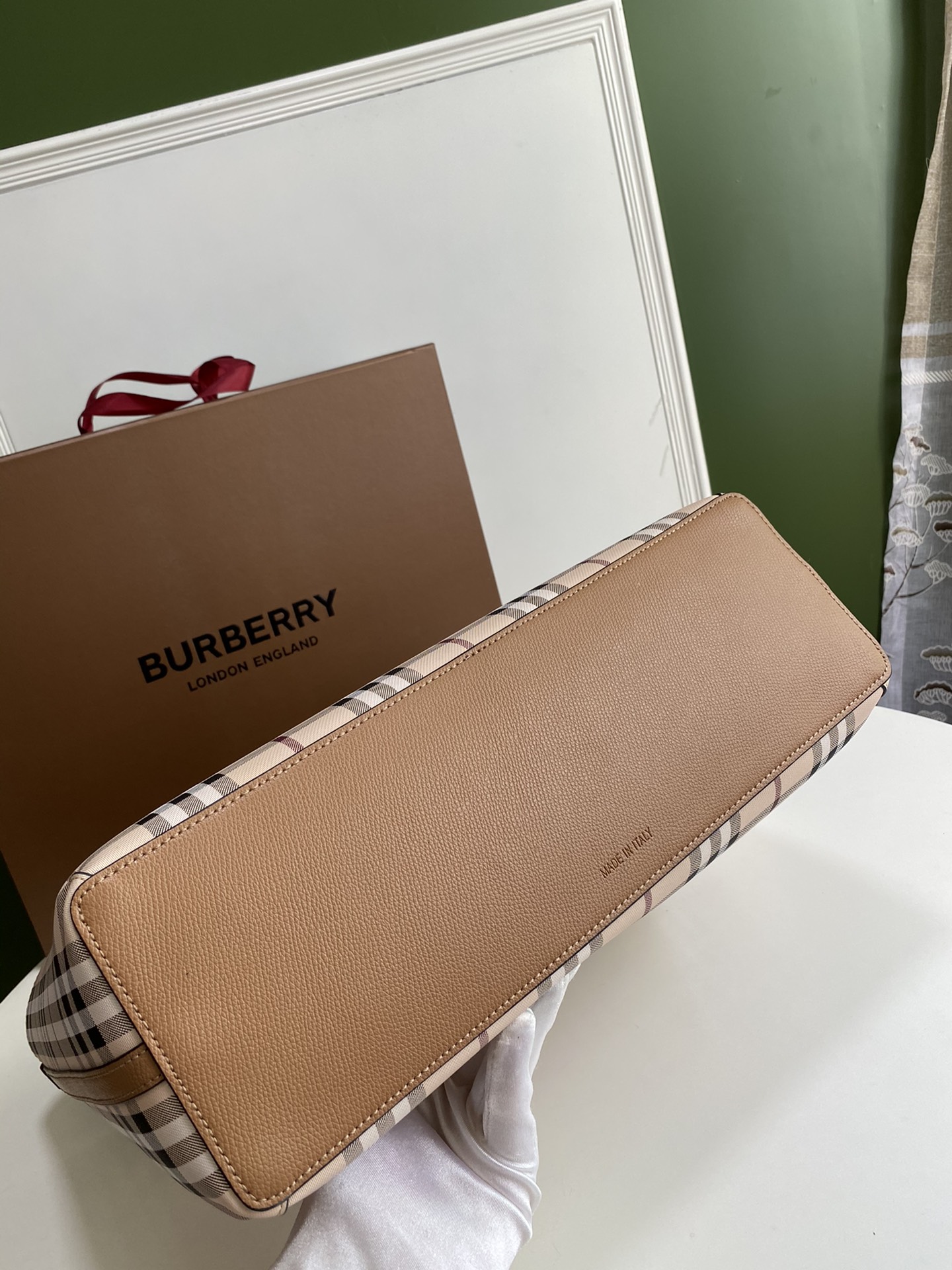 Burberry 400143 (4) 46x30x12cm