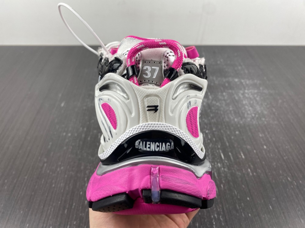 BALENCIAGA -Runner 677402 W3RBW 9155