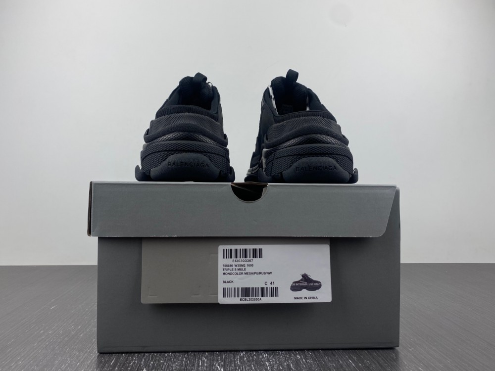 BALENCIAGA TRIPLE 755686 W3SM2 1000