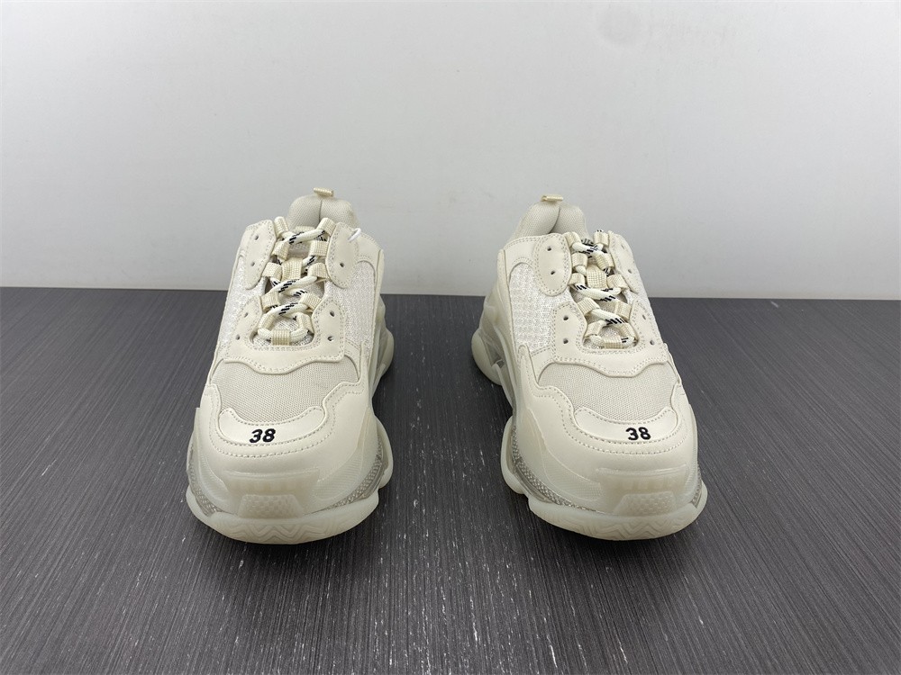 Balenciaga Triple S Sneaker EU 38/US 8 OffWhite