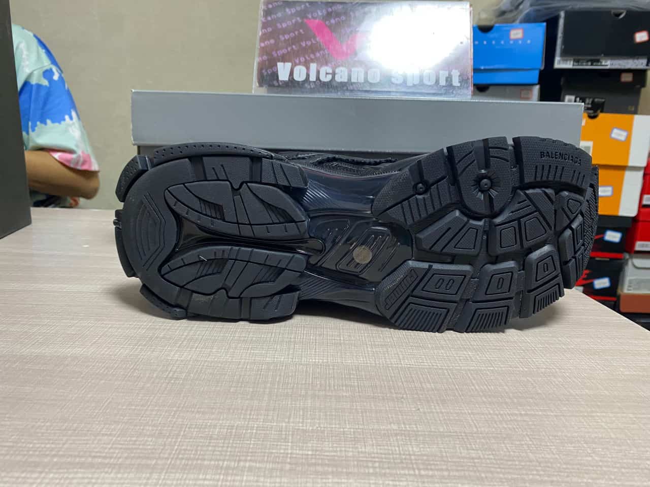 Bale*ciaga Runner Black