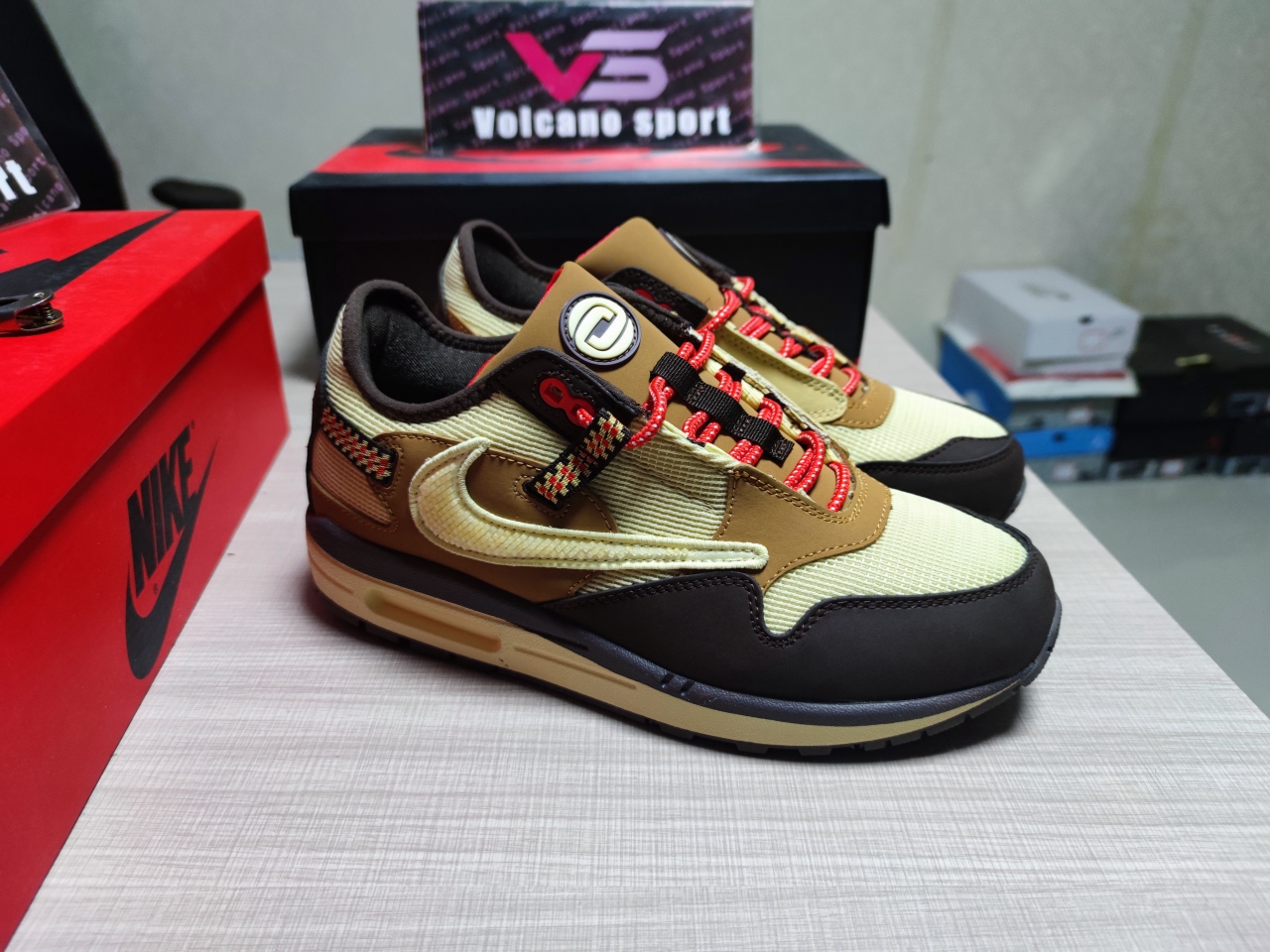 Air Max 1 Travis Scott Cactus Jack Baroque Brow DO9392 200