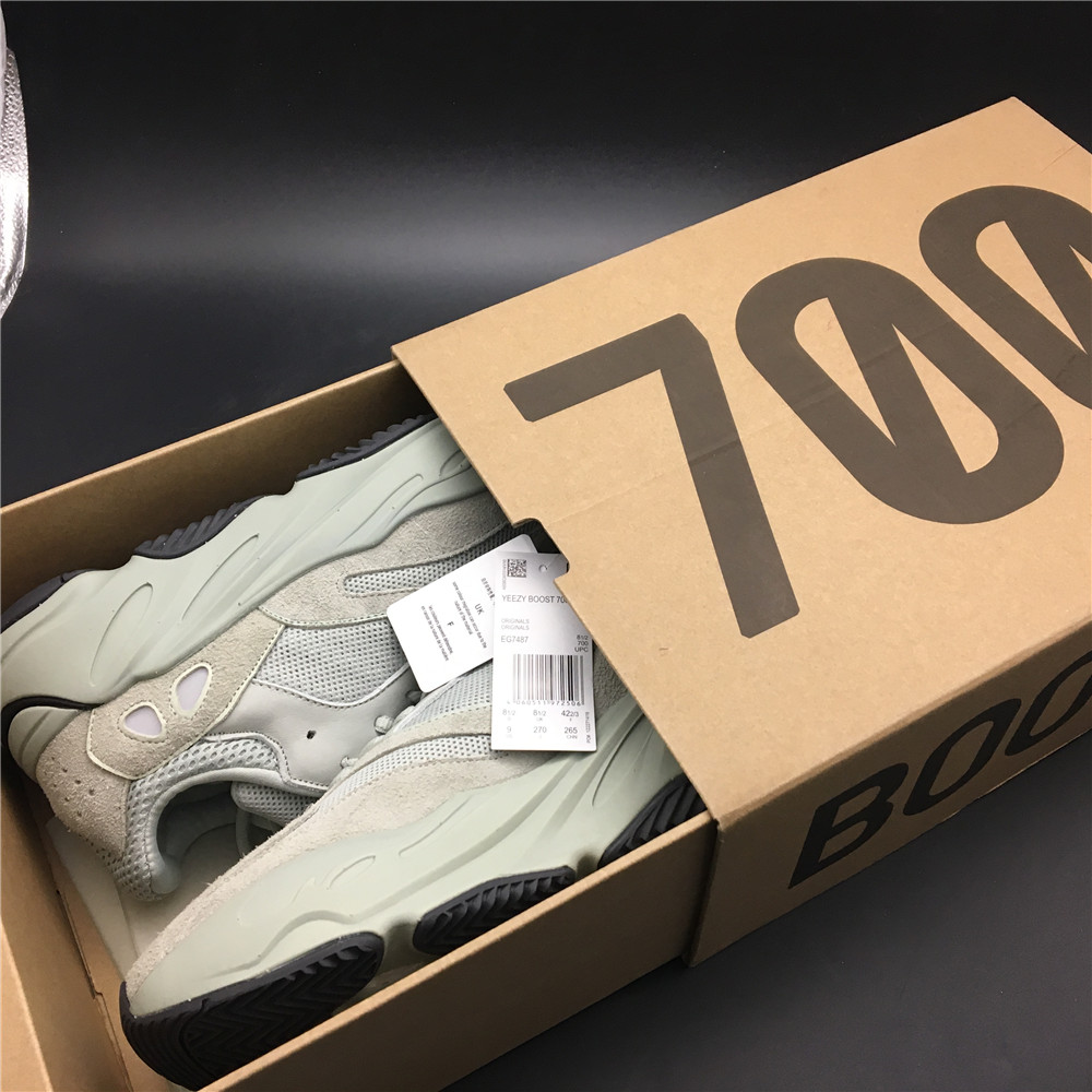 adidas Yeezy Boost 700Salt