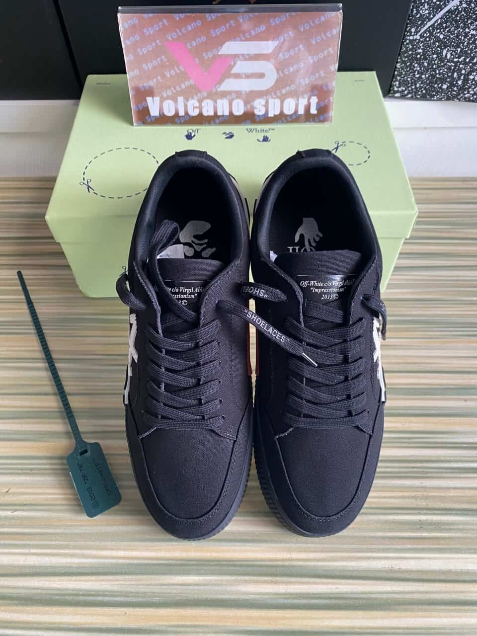 Off-White Vulc Low Canvas Black White