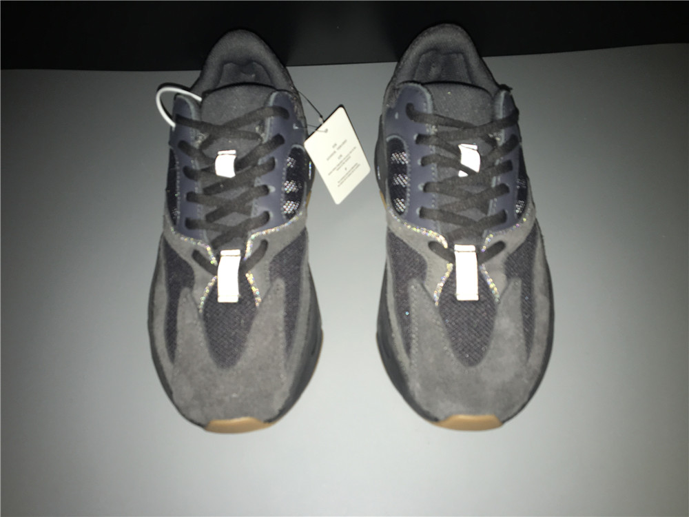 adidas Yeezy Boost 700Utility Black