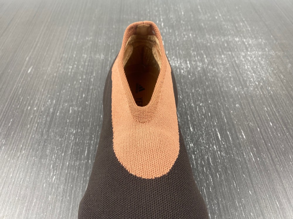 Yeezy Knit RNR Stone Carbon