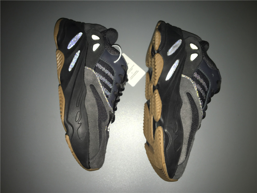 adidas Yeezy Boost 700Utility Black