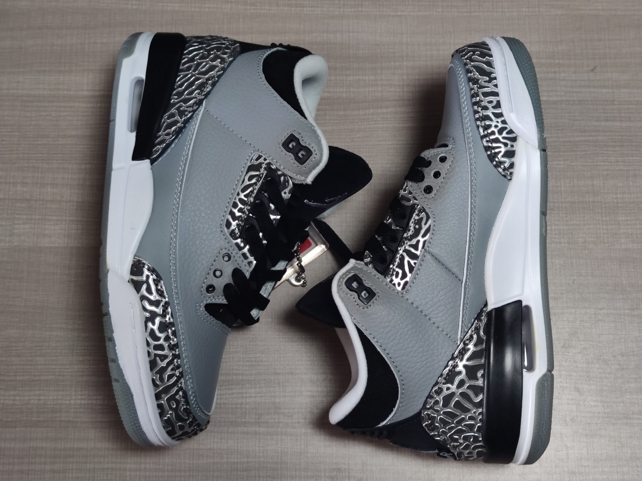 Jordan 3 Retro Wolf Grey 136064 004