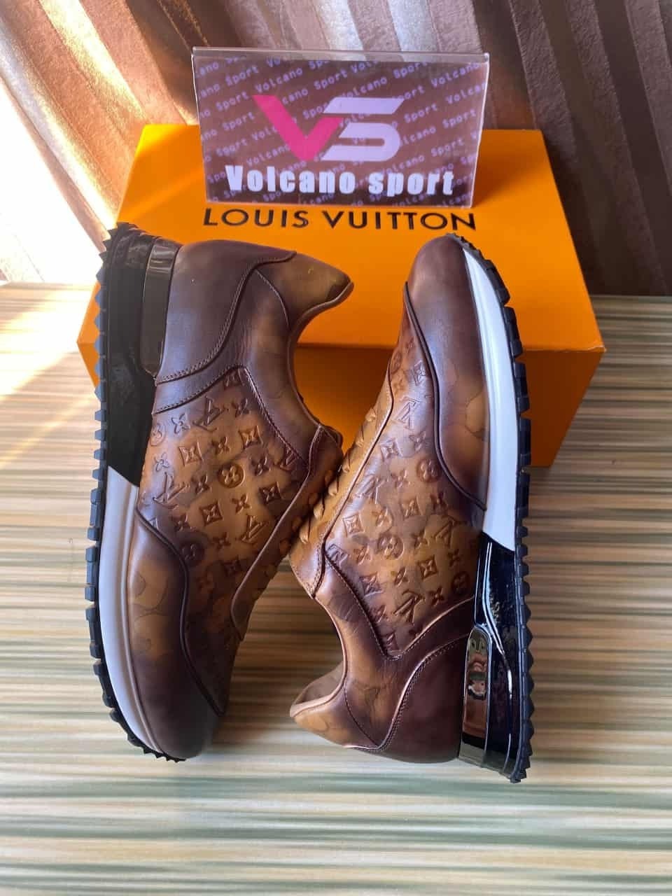 LV Brown leather sneakers MD1082