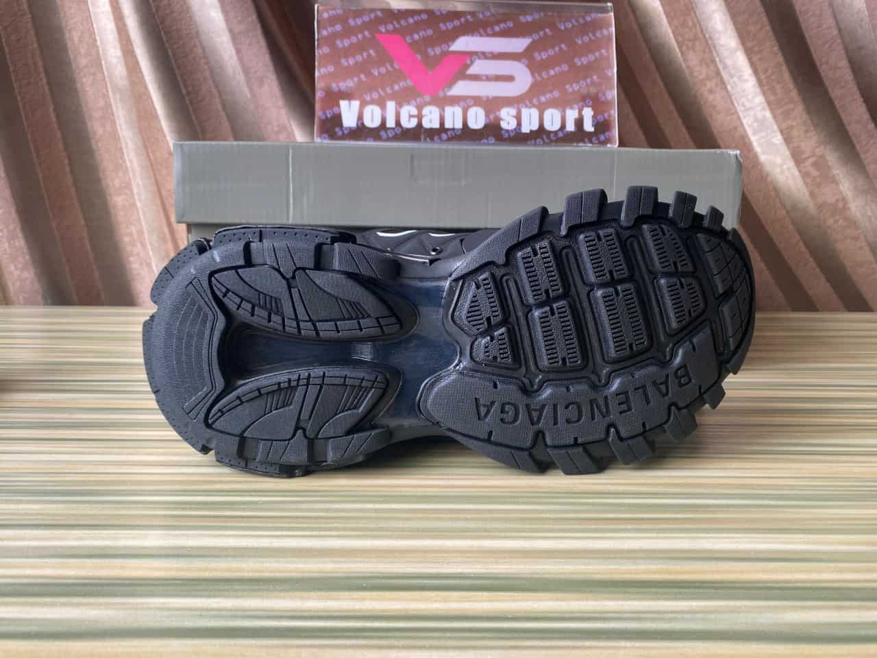 Bale*ciaga Track Black