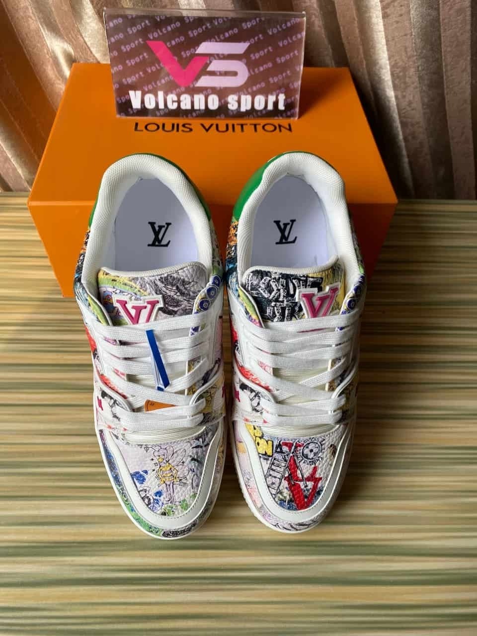 LV Trainer Comic Motifs Multi